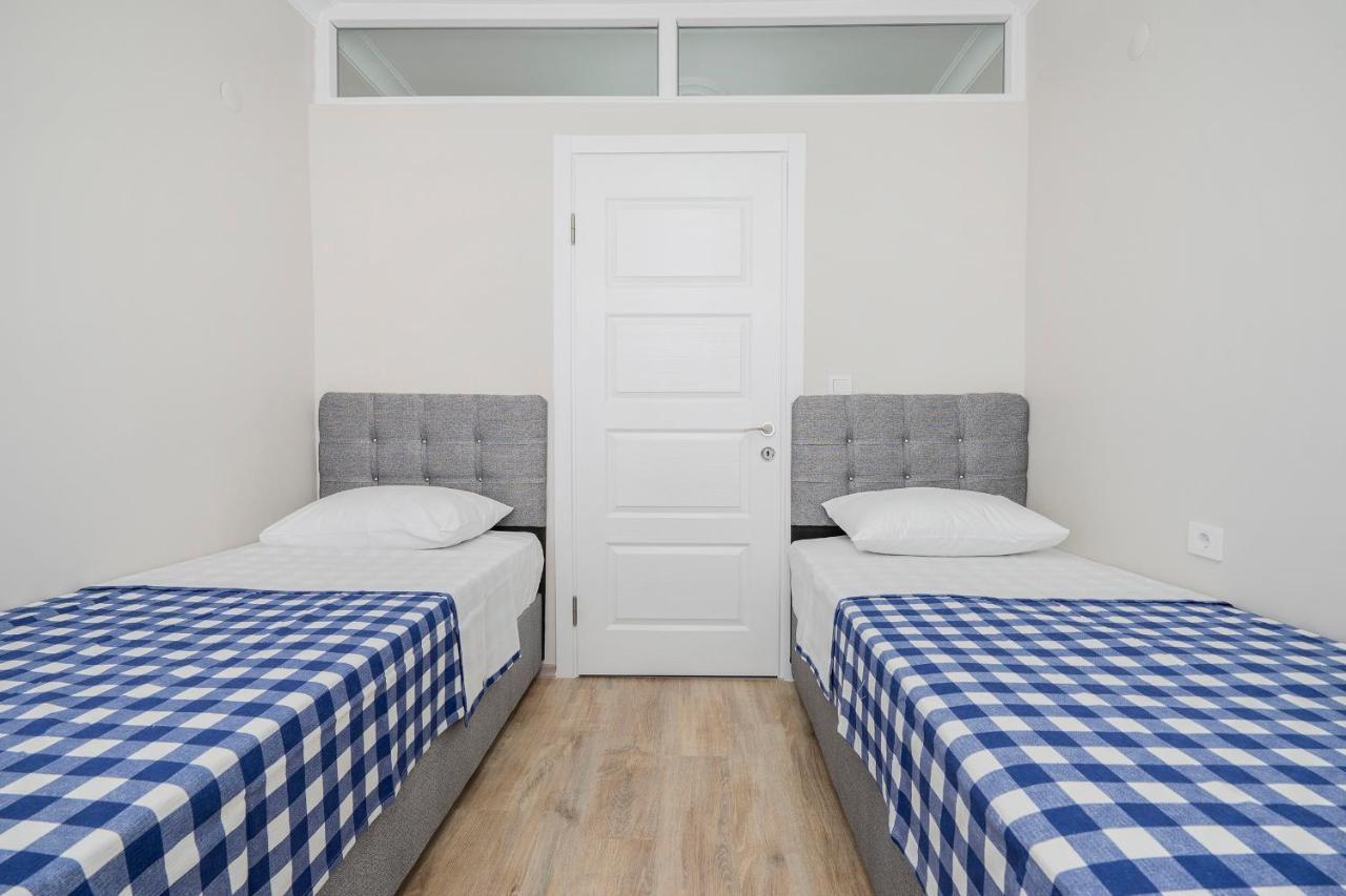 Spacious Apartment In The Historical Center Of Бурса Экстерьер фото